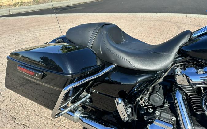 FLHX 2018 Street Glide