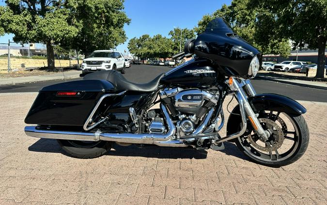 FLHX 2018 Street Glide