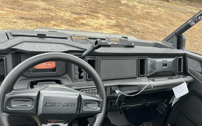 2026 Can-Am Defender X Mr HD11 With Half-Doors