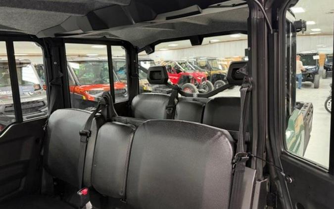 2026 Can-Am® Defender MAX DPS CAB HD10