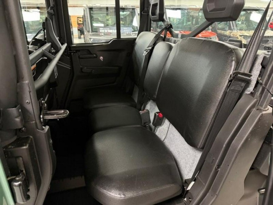 2026 Can-Am® Defender MAX DPS CAB HD10