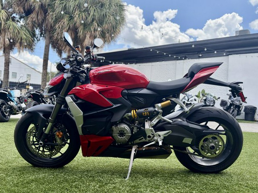 2025 Ducati STREETFIGHTER V2
