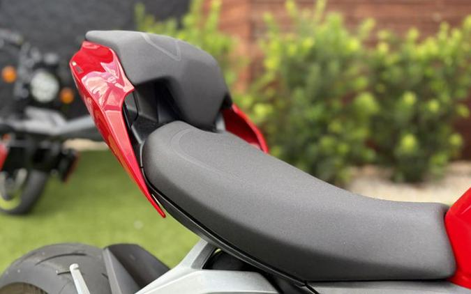 2025 Ducati STREETFIGHTER V2