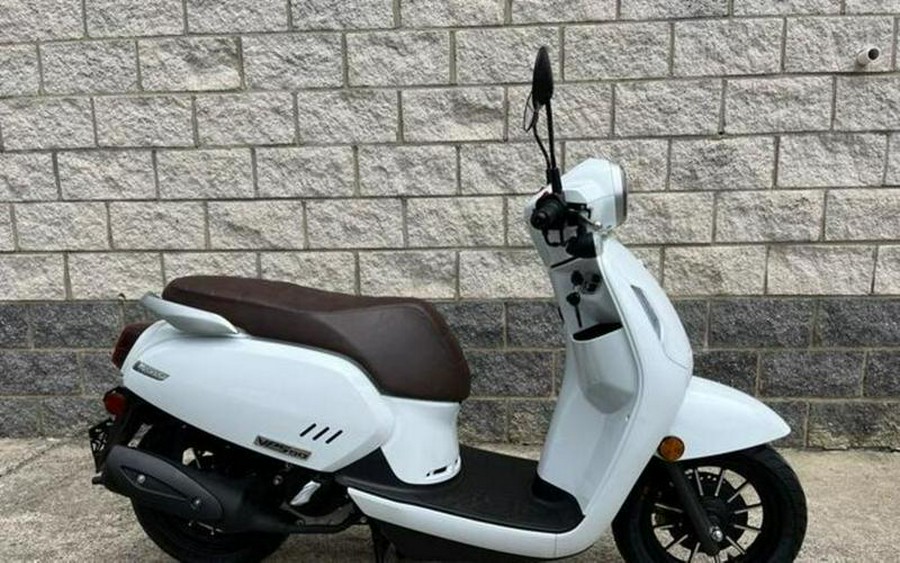 2023 QJMOTOR VPS50 Scooter For Sale.