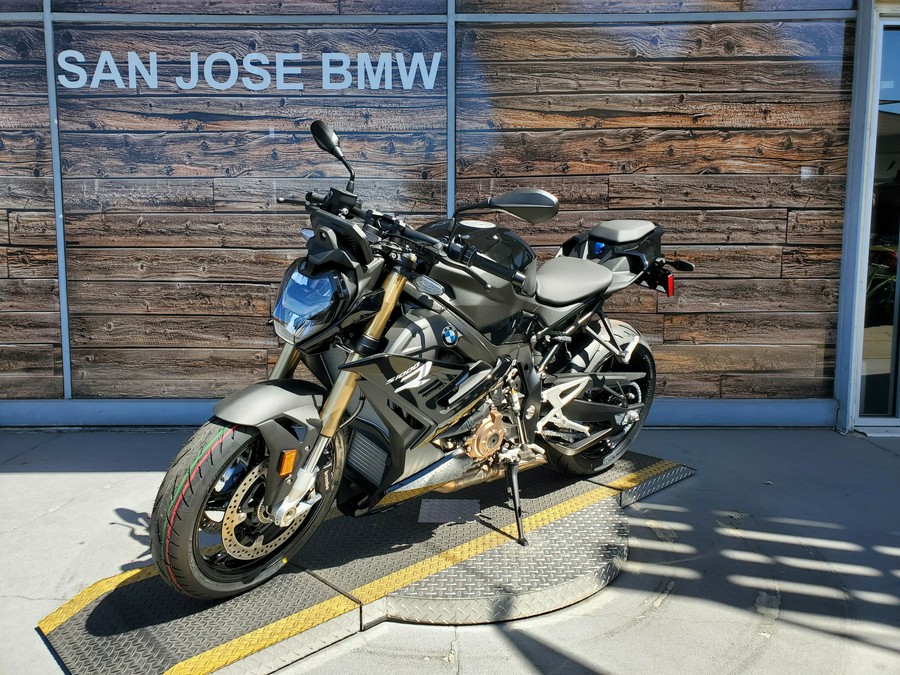 2024 BMW S 1000 R