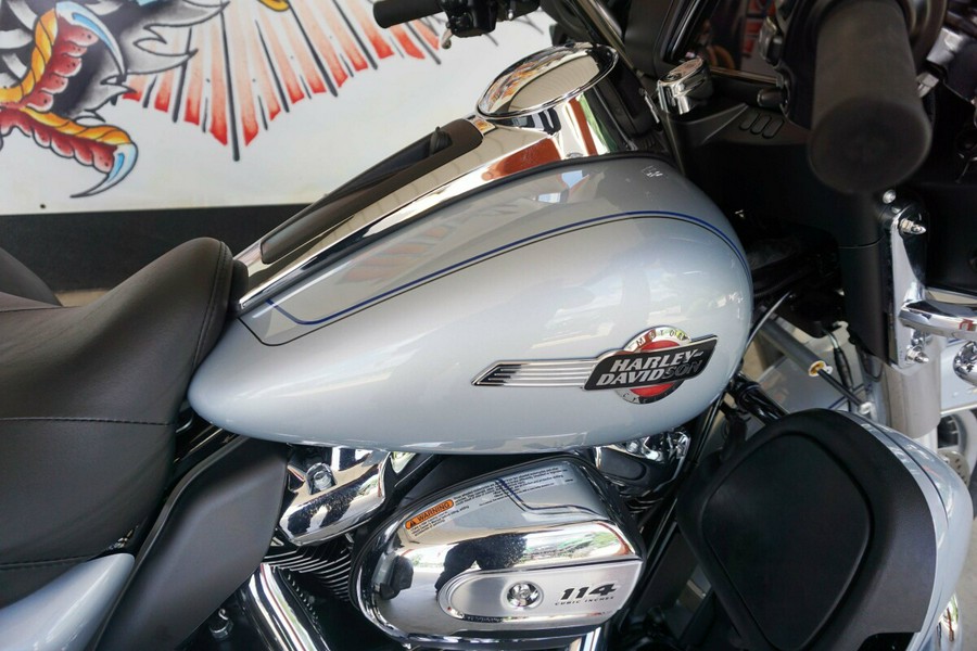 2023 Harley-Davidson Tri Glide Ultra Atlas Silver Metallic