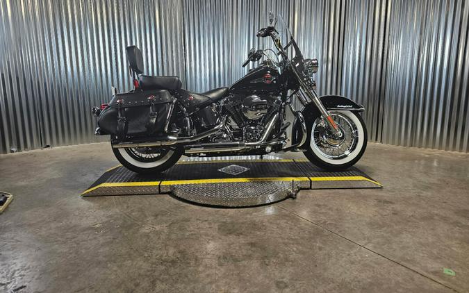 2017 Harley-Davidson Heritage Softail Classic