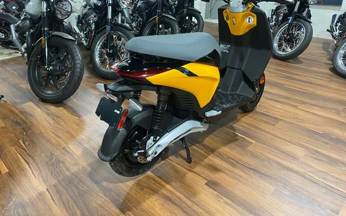 2022 Piaggio 1 Active