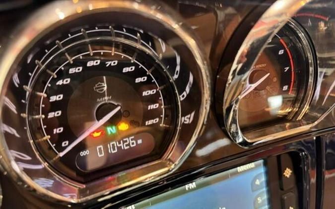 2018 Harley-Davidson® 115th Anniversary CVO™ Limited FLHTKSE