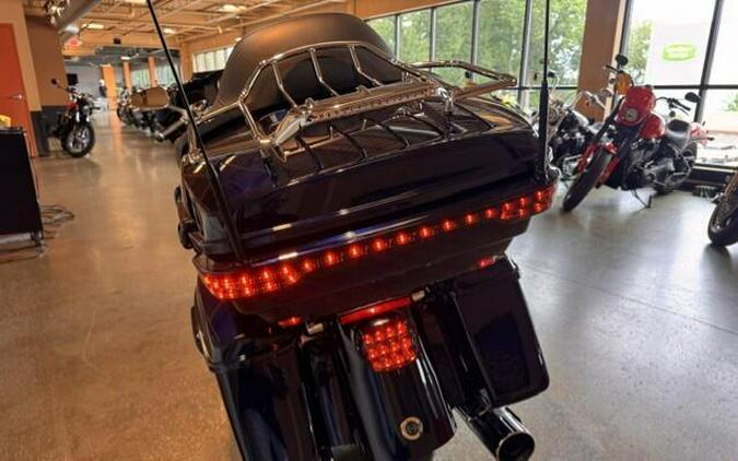 2018 Harley-Davidson® 115th Anniversary CVO™ Limited FLHTKSE