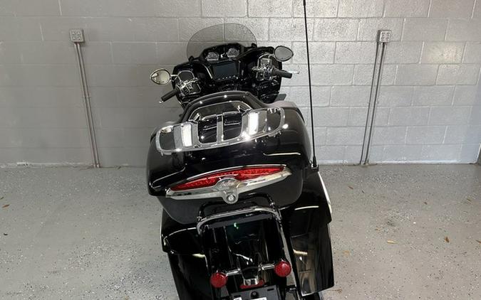 2024 Indian Pursuit Limited with PowerBand Audio Package Black Metallic
