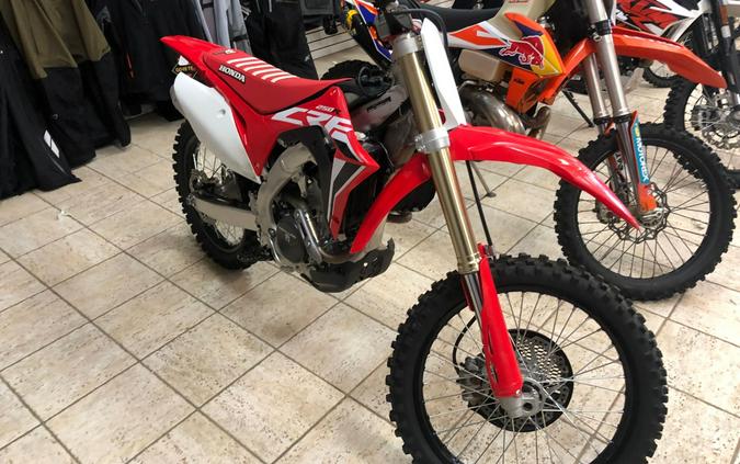 2020 Honda CRF250R Review: National Track Tested (12 Fast Facts)