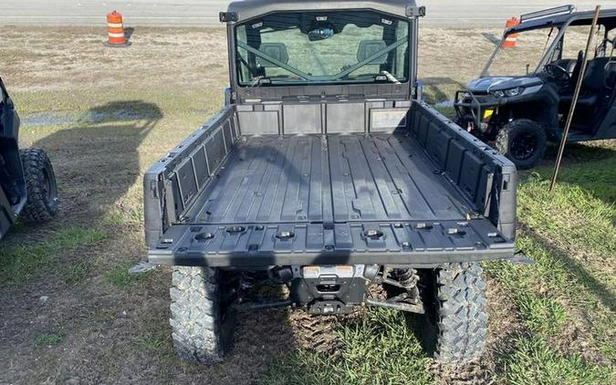 2023 Can-Am® Defender 6x6 Limited HD10