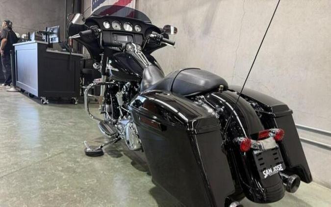 FLHX 2019 Street Glide®
