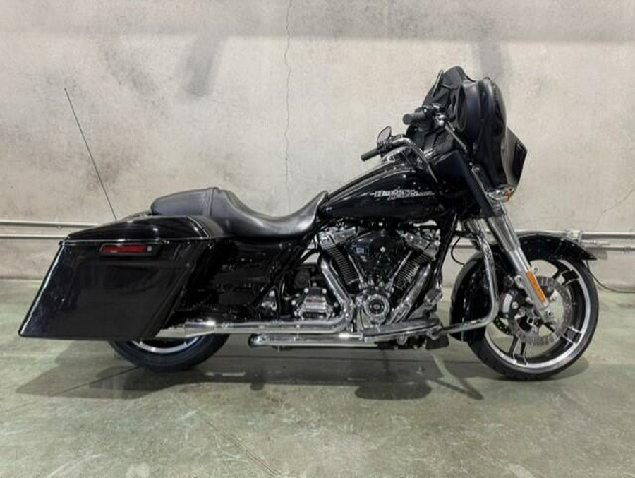 FLHX 2019 Street Glide®