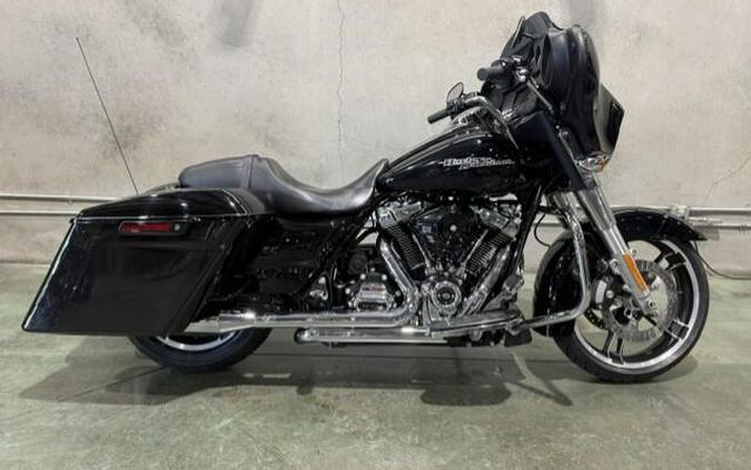 FLHX 2019 Street Glide®