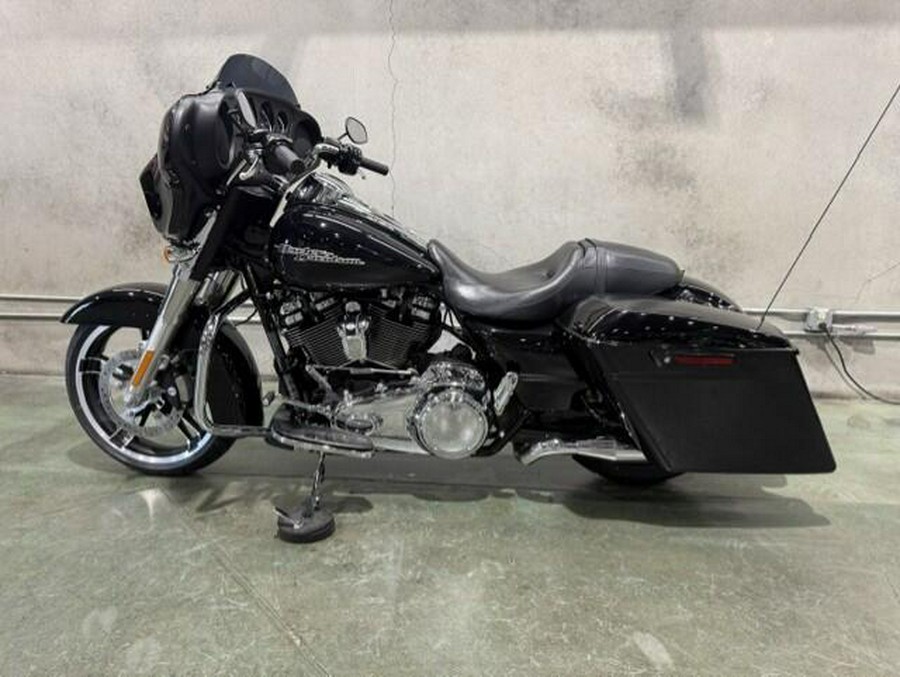 FLHX 2019 Street Glide®