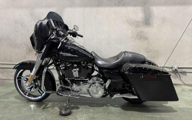 FLHX 2019 Street Glide®