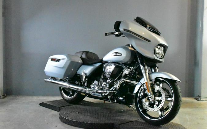 2025 Harley-Davidson Street Glide FLHX
