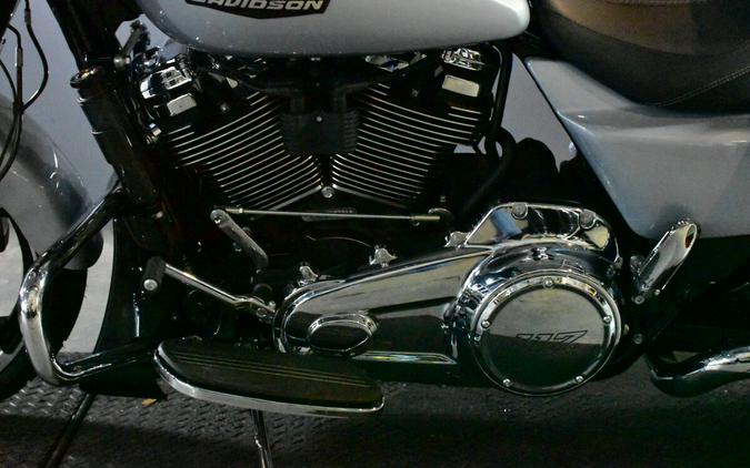 2025 Harley-Davidson Street Glide FLHX