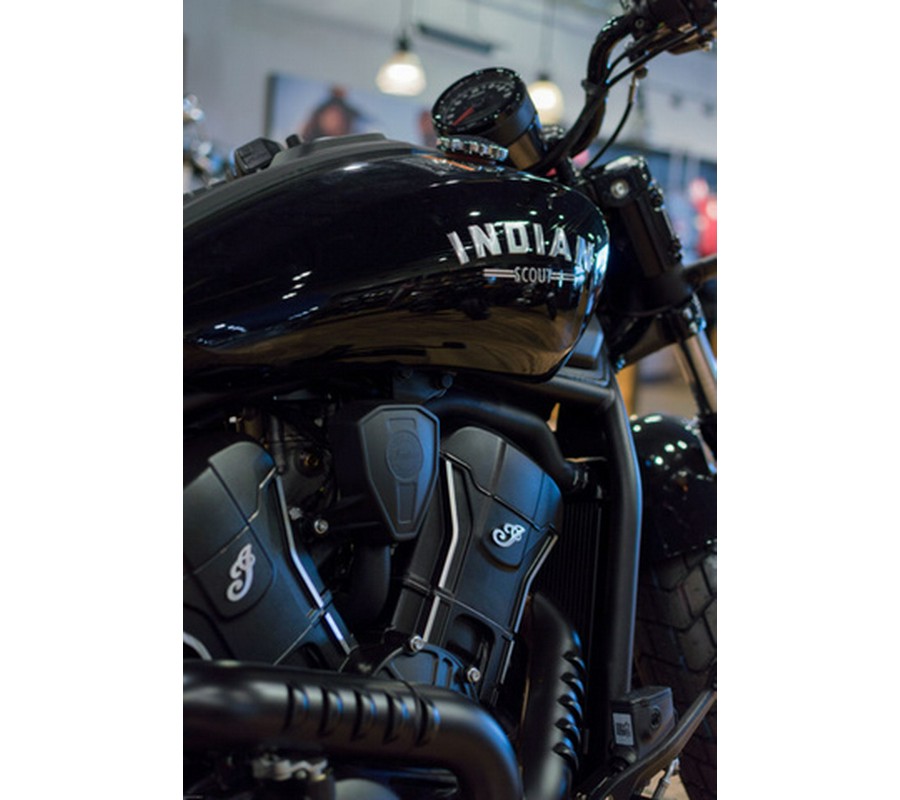 2025 Indian Scout Bobber Black Metallic