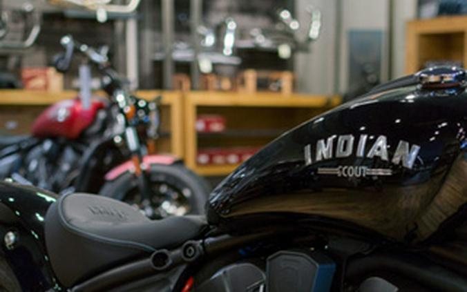 2025 Indian Scout Bobber Black Metallic