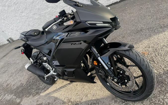 2025 Yamaha YZF-R3