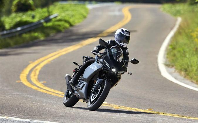 2025 Yamaha YZF-R3