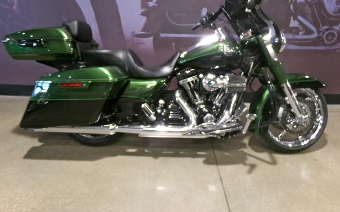 2014 Harley-Davidson® CVO™ Road King®