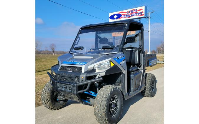 2017 Polaris Industries RANGER XP® 900 EPS Silver Pearl