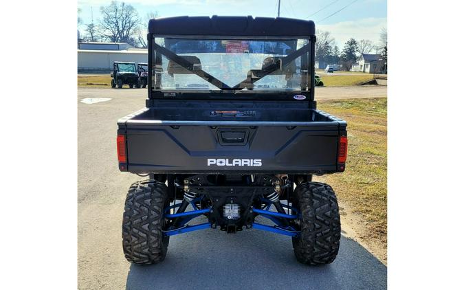 2017 Polaris Industries RANGER XP® 900 EPS Silver Pearl