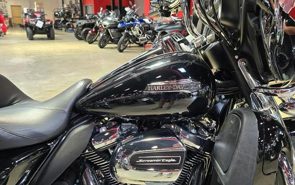 2018 Harley-Davidson® FLHTCU - Electra Glide® Ultra Classic®