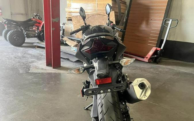 2023 Kawasaki Ninja® 400 Matrix Camo Gray/Metallic Matte Carbon Gray