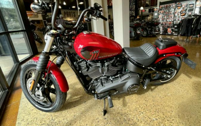 Redline Red 2022 Harley-Davidson Street Bob 114 FXBBS