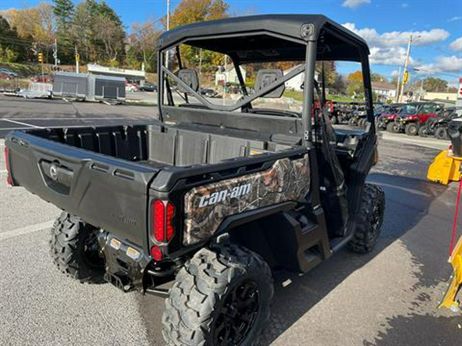 2024 Can-Am Defender XT HD9