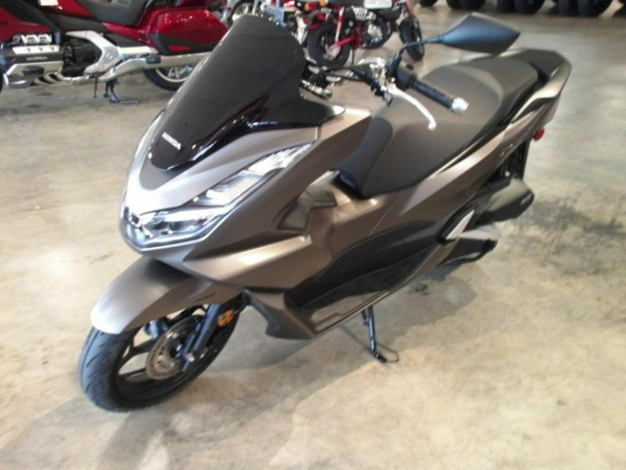 2023 Honda® PCX