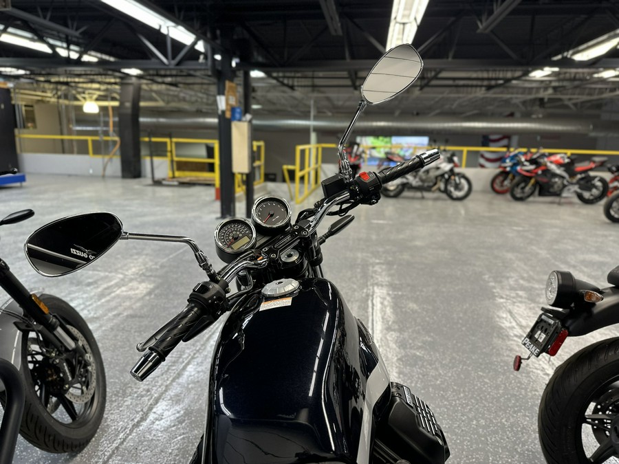 2025 Moto Guzzi V7 Special