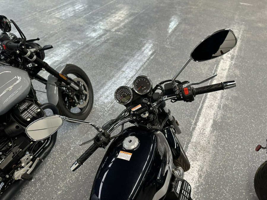 2025 Moto Guzzi V7 Special