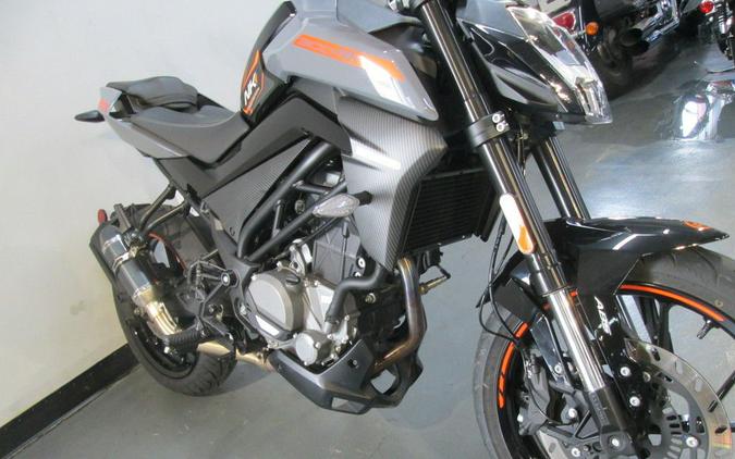2023 CFMOTO 300NK