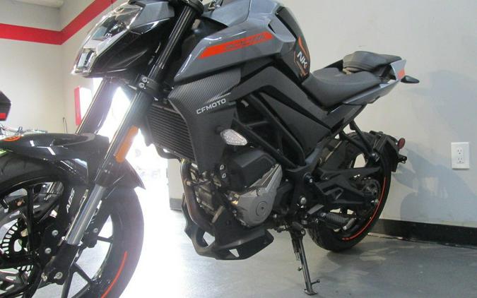 2023 CFMOTO 300NK