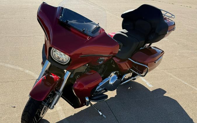 2026 Harley-Davidson® Street Glide Limited Brilliant Red Chrome Trim