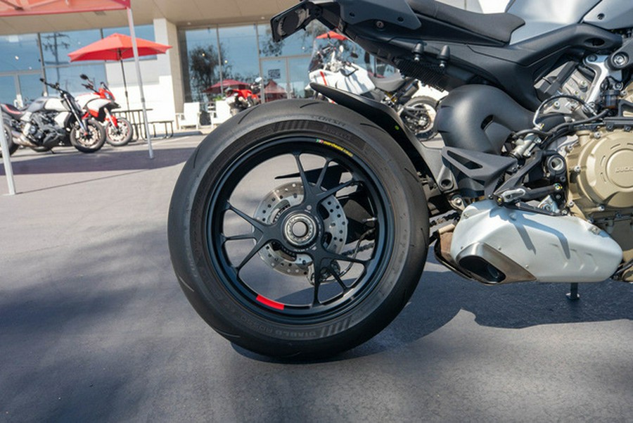 2024 Ducati Streetfighter V4 S Grey & Black V4 S