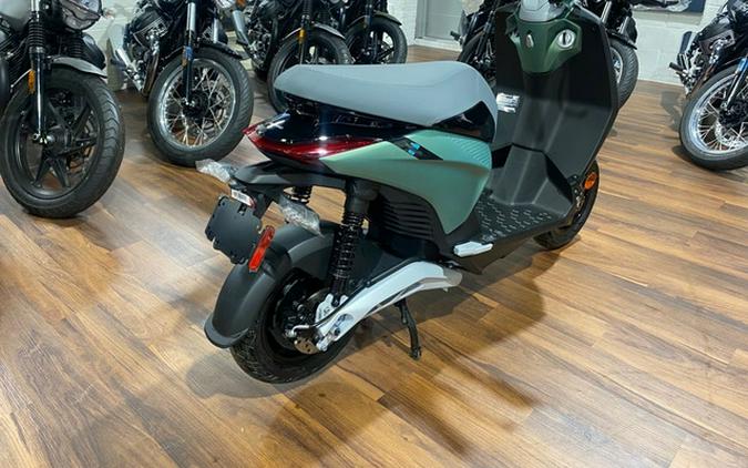 2023 Piaggio 1 Active