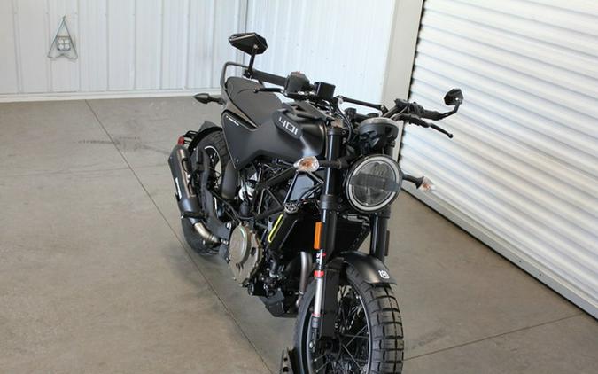 2023 Husqvarna SVARTPILEN 401