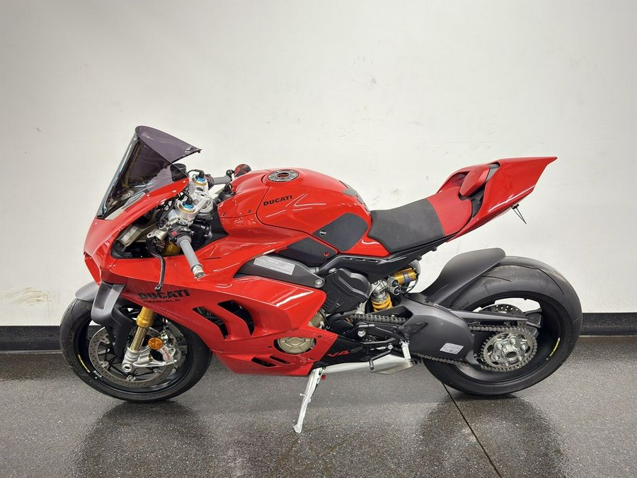 2024 Ducati Panigale V4 S Red