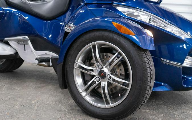 2011 Can-Am Spyder® RT Audio & Convenience SE5
