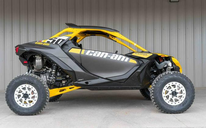 2024 Can-Am Maverick R X RS With Smart-Shox Carbon Black & Neo