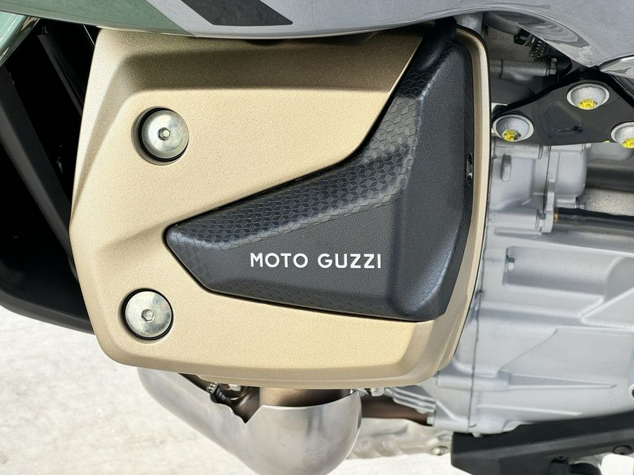 2024 Moto Guzzi V100 Mandello S