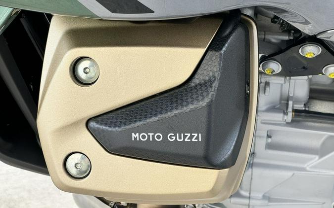 2024 Moto Guzzi V100 Mandello S