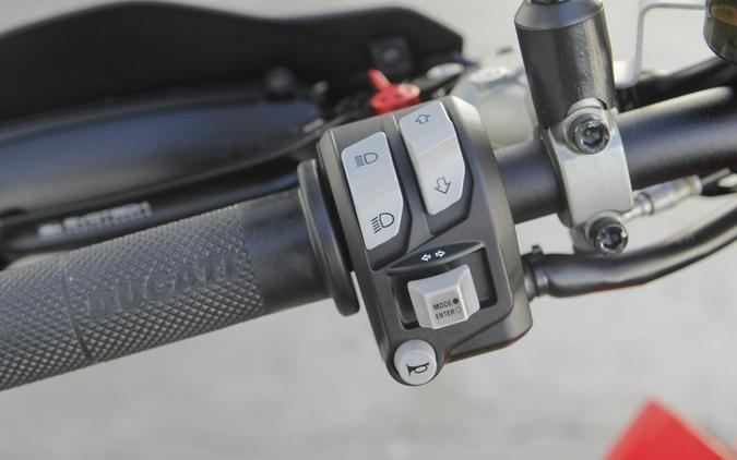 2023 Ducati Hypermotard 950